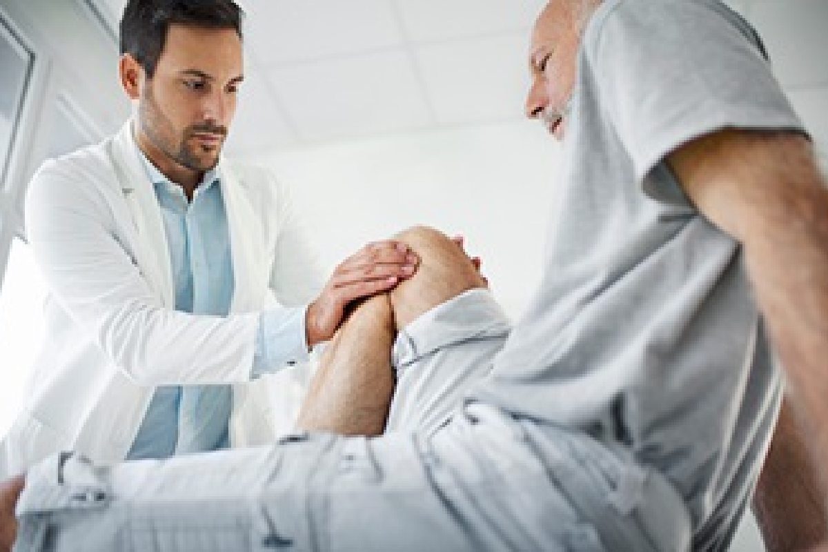 در چه زمانی وچه شرایطی انجام عمل جراحی آرتروز زانو توصیه می شود؟