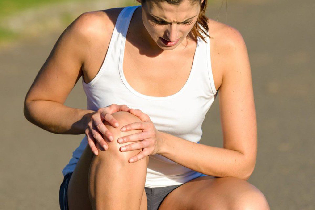 چه مواردی نشان دهنده نیاز به جراحی در درمان زانو درد هستند؟