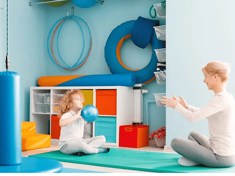 کاردرمانی برای کودکان پیش فعال