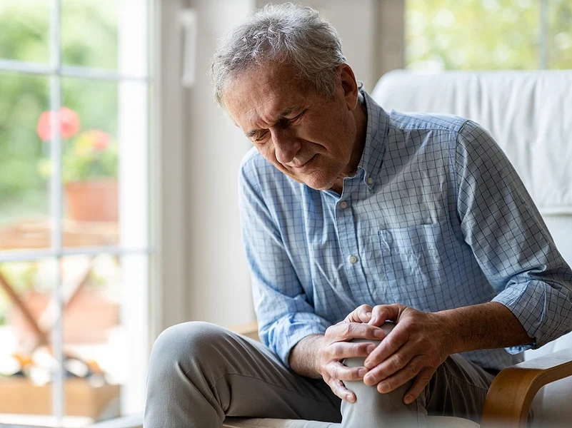 تعویض مفصل زانو در سالمندان