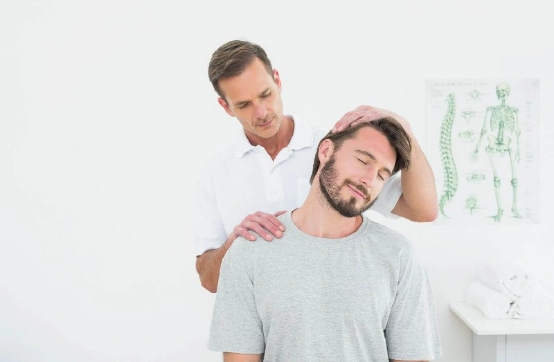 بهترین فیزیوتراپی گردن درد در منزل